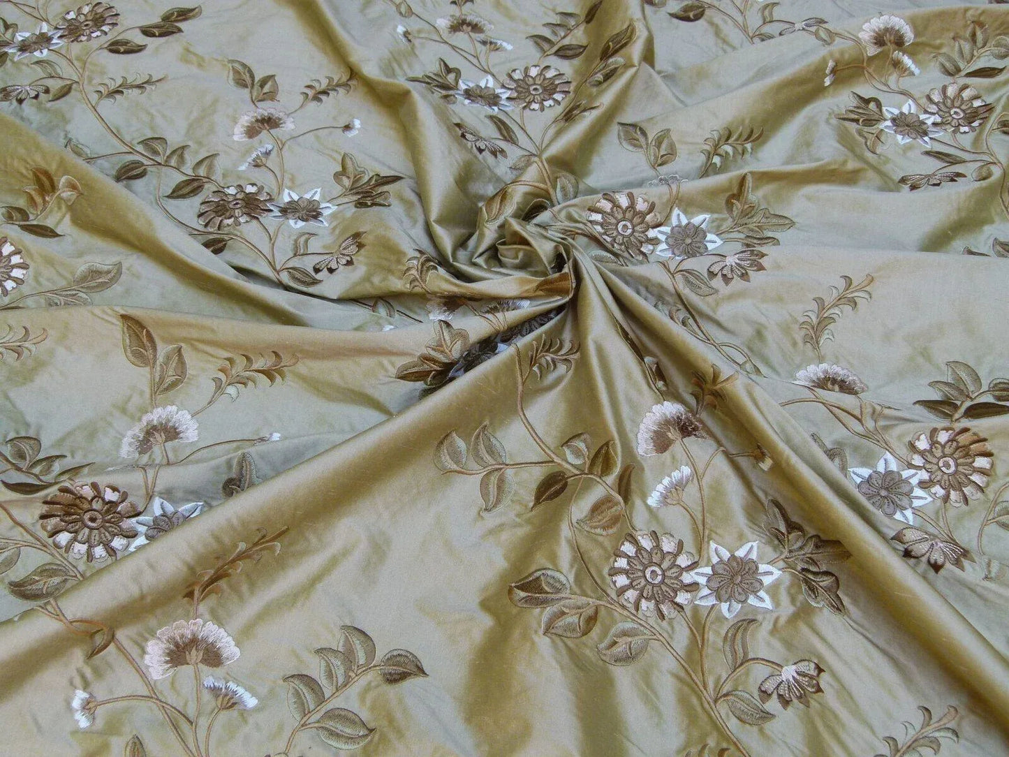 By Yard Gp&j Baker Menotti Bronze 100% Silk Embroidered Flora Vine Art Nouveau MSRP USD 268