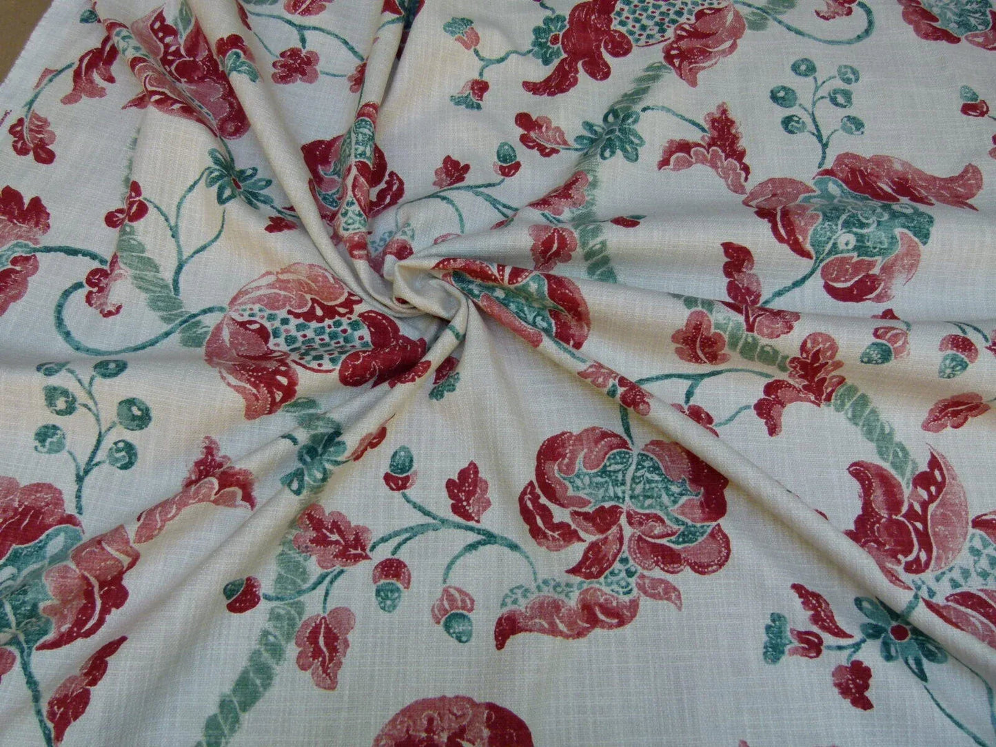 Lee Jofa Seven Oaks Coral Pink Jade Green Linen Print Jacobean MSRP USD 196/Y