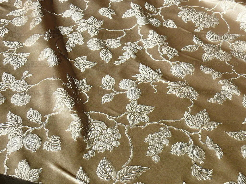 100% silk Damask Summer Berry "luminous" Ecru Nimbus Art Nouveau William Morris