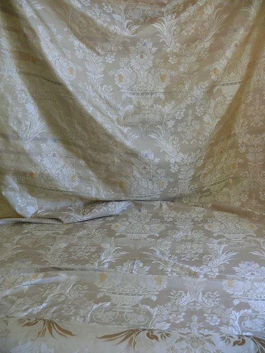 bty Hiend 100%silk Damask Rose Urn Renaissance "white Gold" Cream