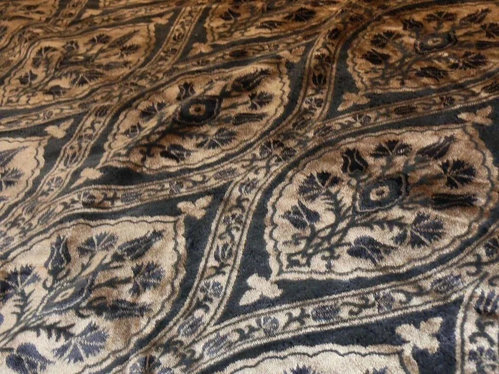 7.5yd Kravet Black & Coffee Velvet Carnation Silky! MSRP USD 139/Y