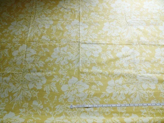 Colefax & Fowler Jane Churchill Lampton Flower Linen Print Yellow White Peony Bouquet English Garden Cotton 1.5 Yard