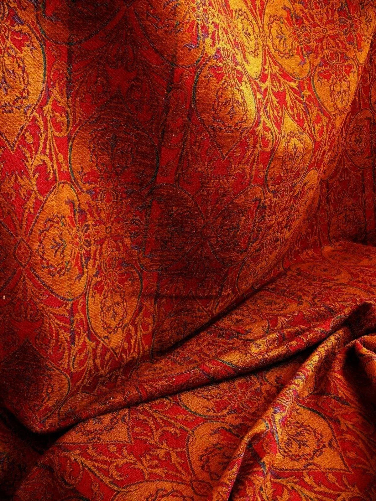 Yd Lee Jofa Gleneagle Damask “garnet” Red Gold Gothic Scottish Wool Chenille Medallion MSRP USD290/y