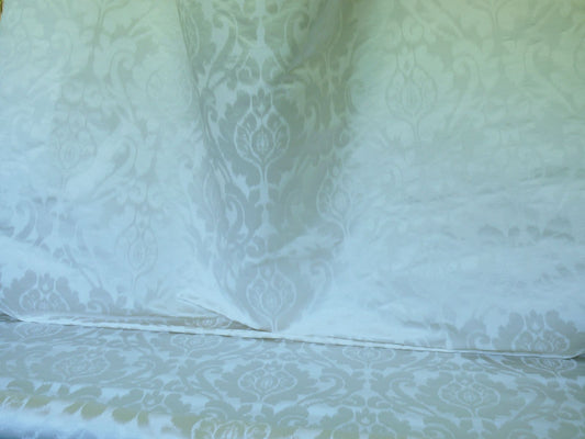 Scalamandre Old World Weavers White Silk & Linen Damask Medallion Bty MSRP USD289/y