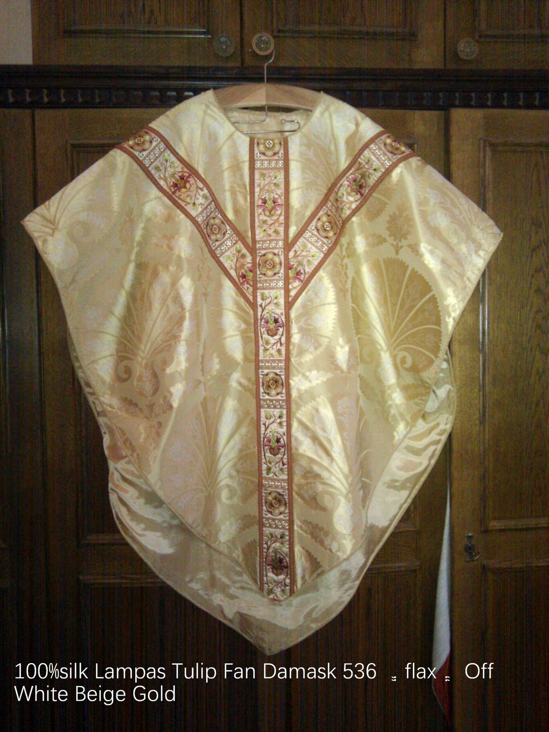100%silk Lampas Tulip Fan Damask Flax Vestment