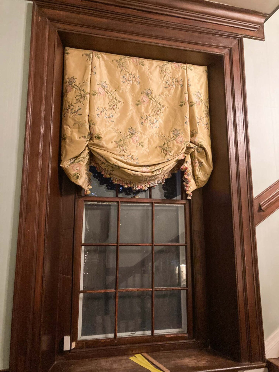 Scalamandre Cerasella French Documentary Flower Garland Yellow