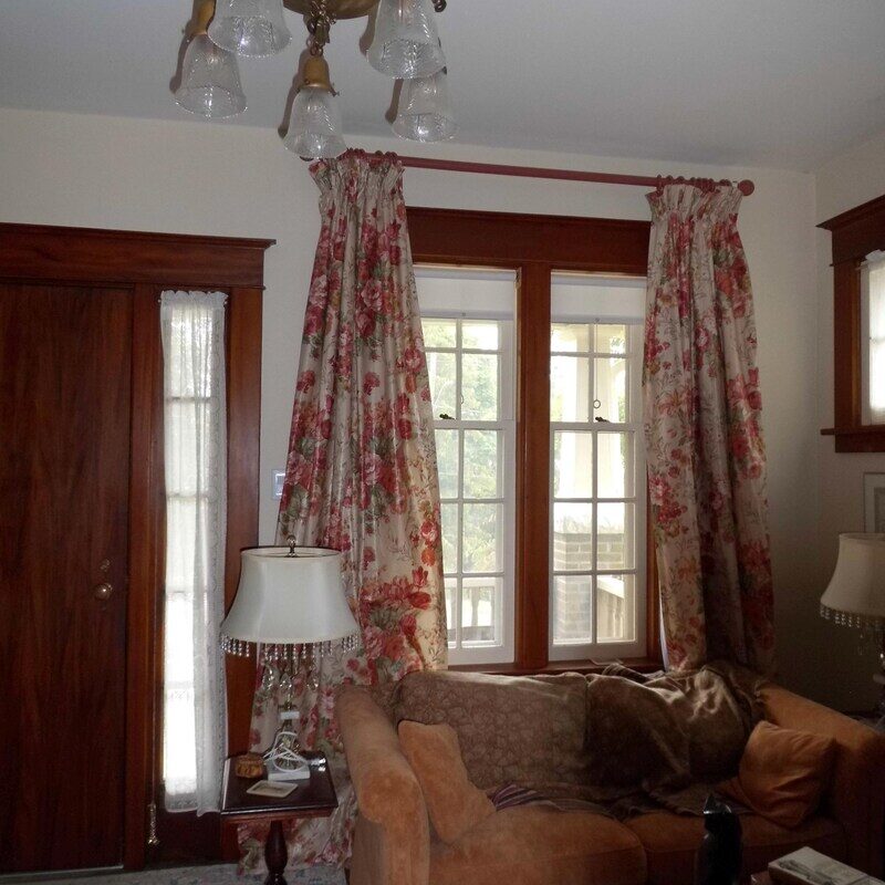 Lee Jofa Tewkesbury Chintz Fr Uk Peach Pink Red Roses On Biscuit