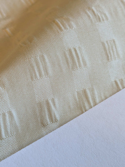 Lee Jofa Groundworks Fabrics 100% Silk Tinsmith Taffeta Pearly White Seersucker Bty