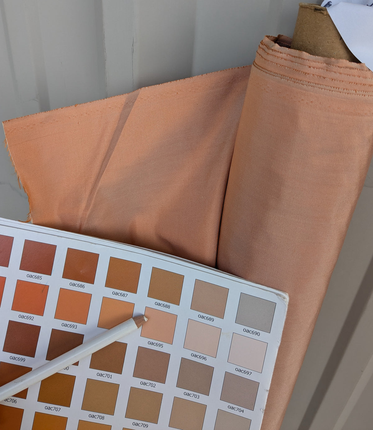Scalamandre 100%silk Taffeta Juicy Peach Pink Orange With Silver Shot - By The Yard