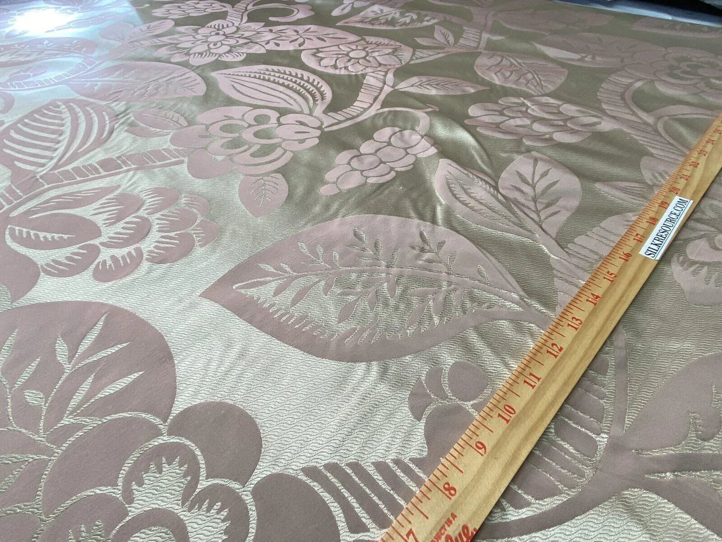 Old World Weavers 100% Silk Damask Carlsten Lilac MSRP USD 278/Y