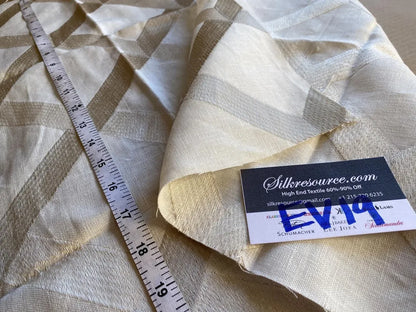 70 Ev19 Scalamandre Embroidery Linen Diamond Lattice Almond On White