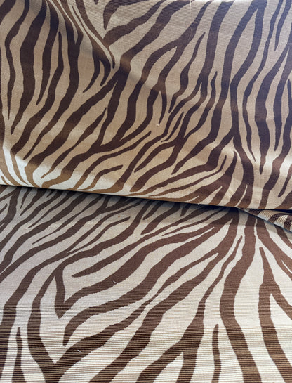Beacon Hill Mumbai Silk Vevet Copper Zebra Tiger Brown Gold Animal Skin Heavy MSRP USD 663.76/y