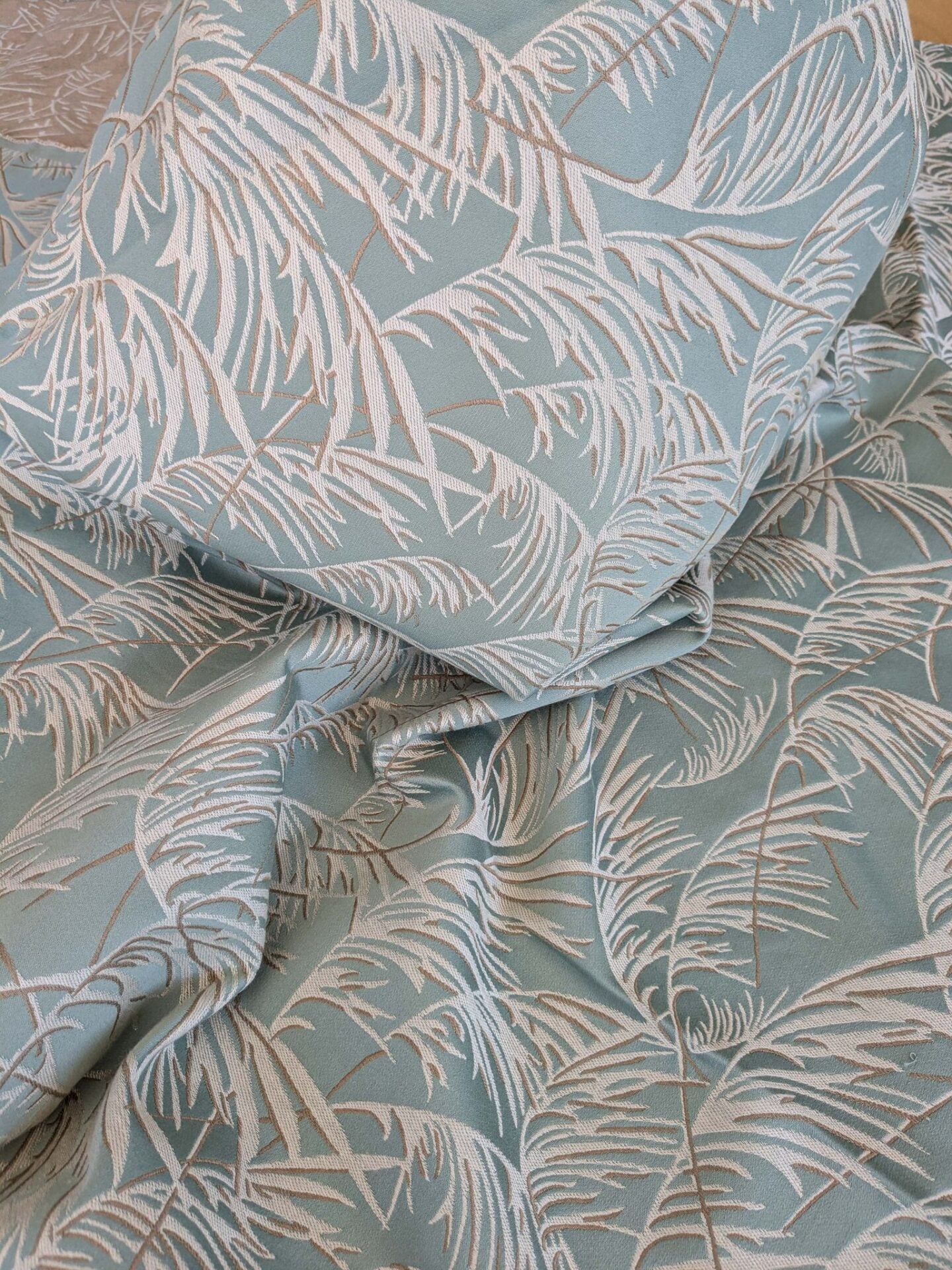 8 EV37 2.4 yards Lelievre Paris Graminae Celadon Blue White Jacquard Wovens Grass