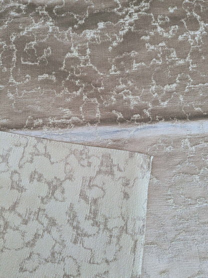 18 EV37 26" x 27" Aldeco Misty Plaza Taupe Brown Abstract Small Jacquard