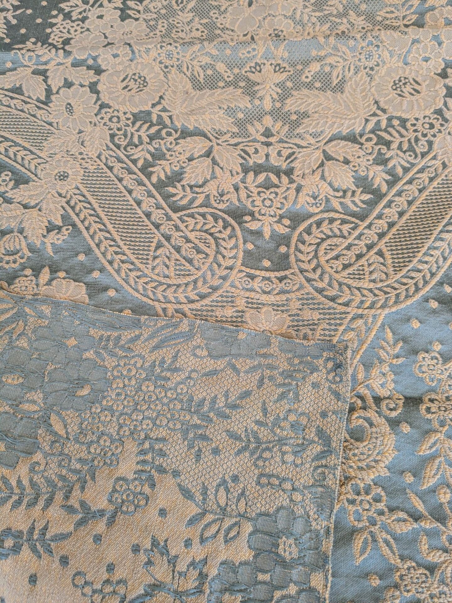 25  EV37 1.4yards 27" wide Old World Weavers Ambliornite Grande Azure BlueWoven Gray Beige Floral Silk