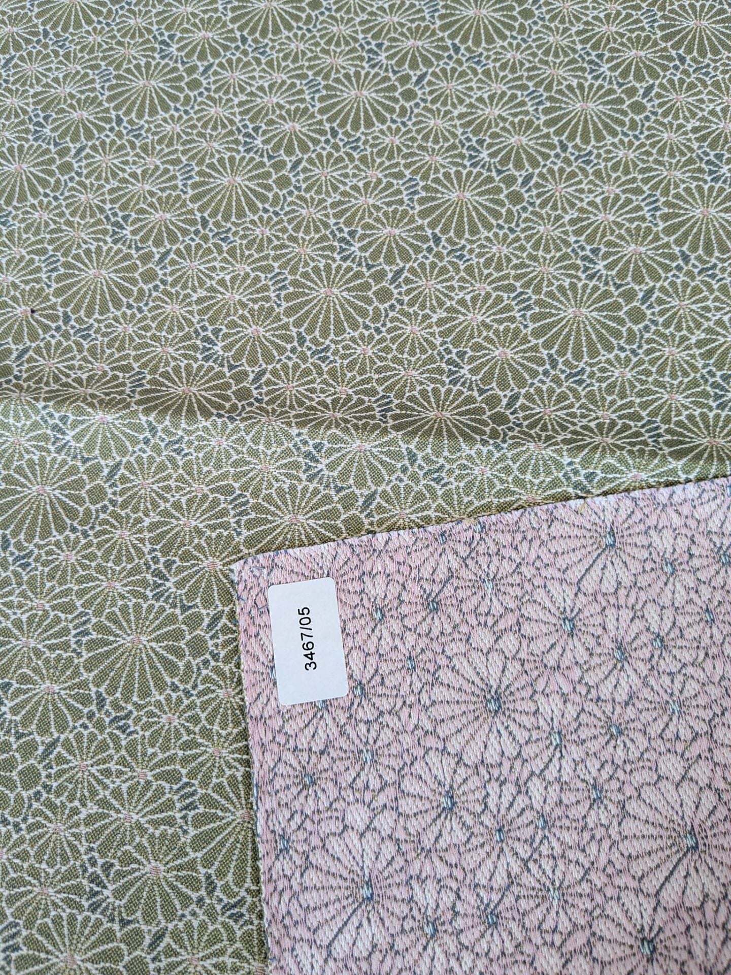 40 EV37 25" x 26" Jean Paul Gaultier Obi Jacquard Amande Green White