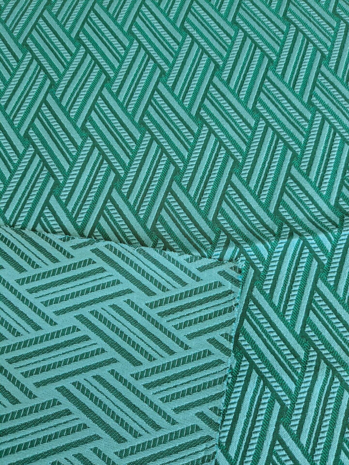 47 EV37 25" x 26" Lelievre Paris Vacoa Lagon Green Diamond Ogee Viscose MSRP USD354/y