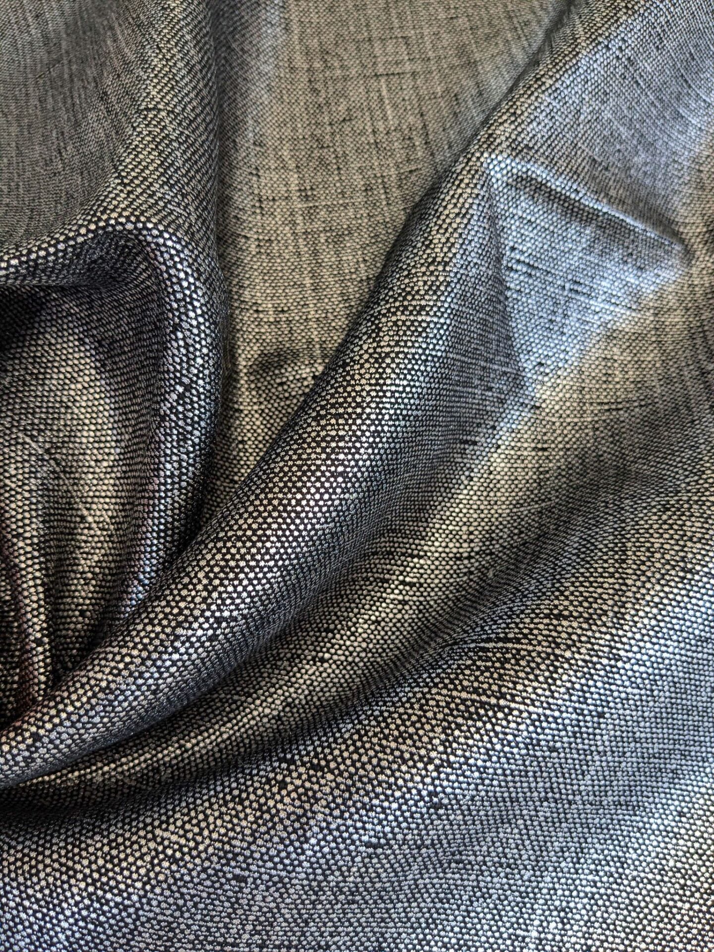 10 EV37 25" x 27" Edmond Petit Lin Miroir Argent Noir Silver Black Texture Solid Linen MSRP USD594/y