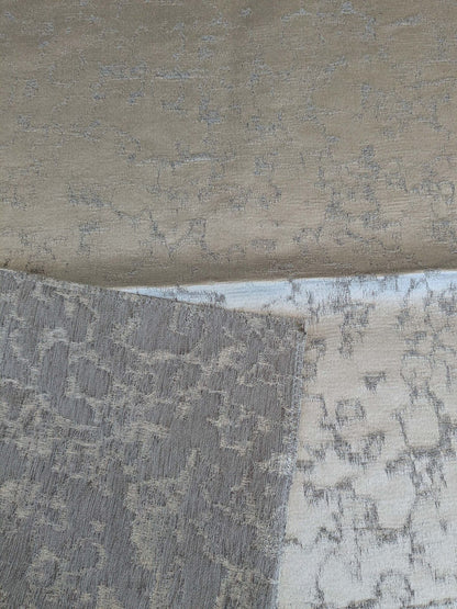 20 EV37 27" x 27" Aldeco Misty Greige Gray Abstract Small Jacquard