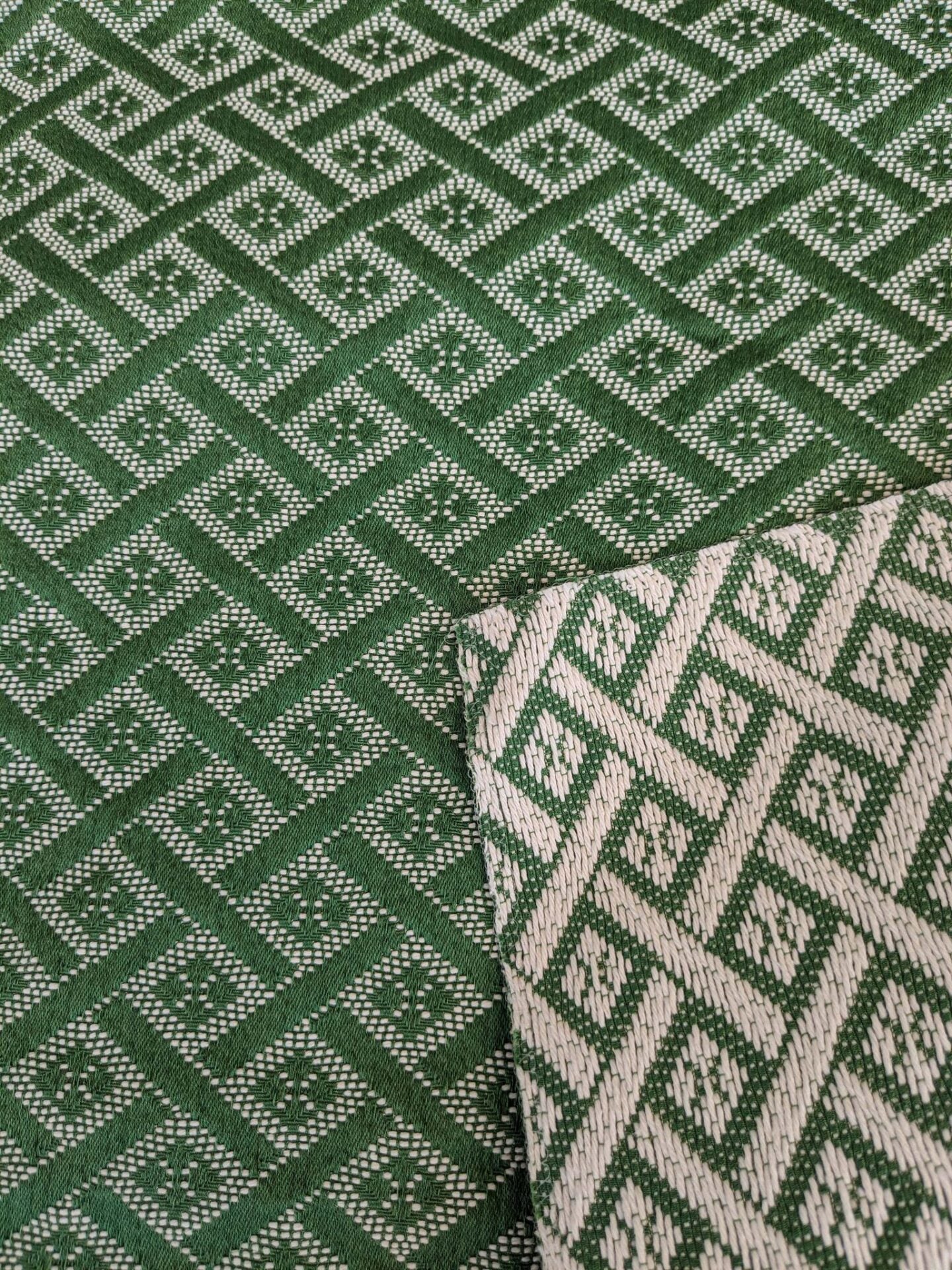 33 EV37 18" x 26" Scalamandre Diamante Matelasse Jade Green White Cotton Polyester Diamond MSRP USD298/y