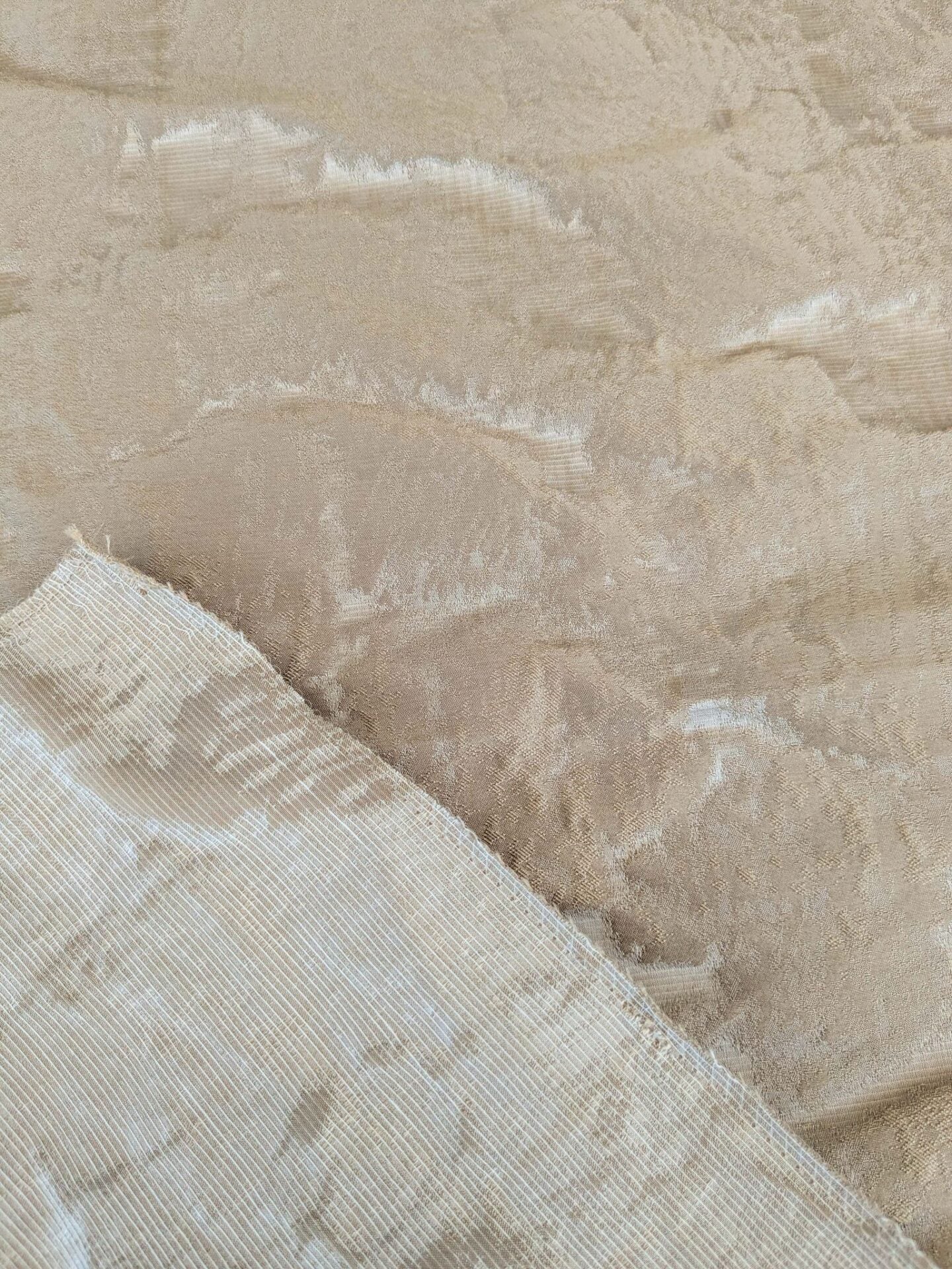 78 EV37 26" x 26" Old World Weavers Trilussa Sand Light Brown Abstract Large Jacquard