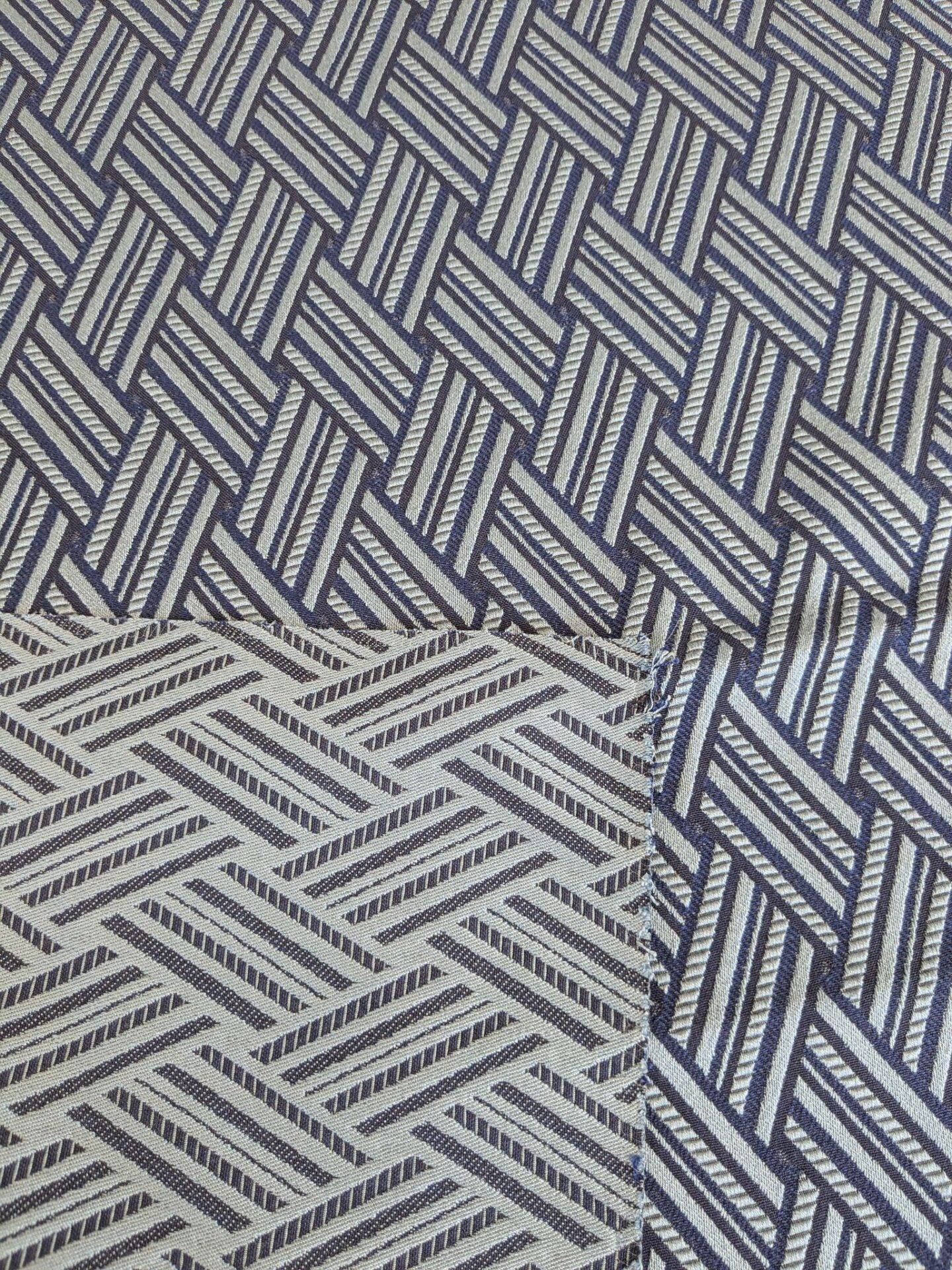 35 EV37 24" x 26" Lelievre Paris Vacoa Nautique Dark Blue Diamond Ogee Viscose MSRP USD354/y