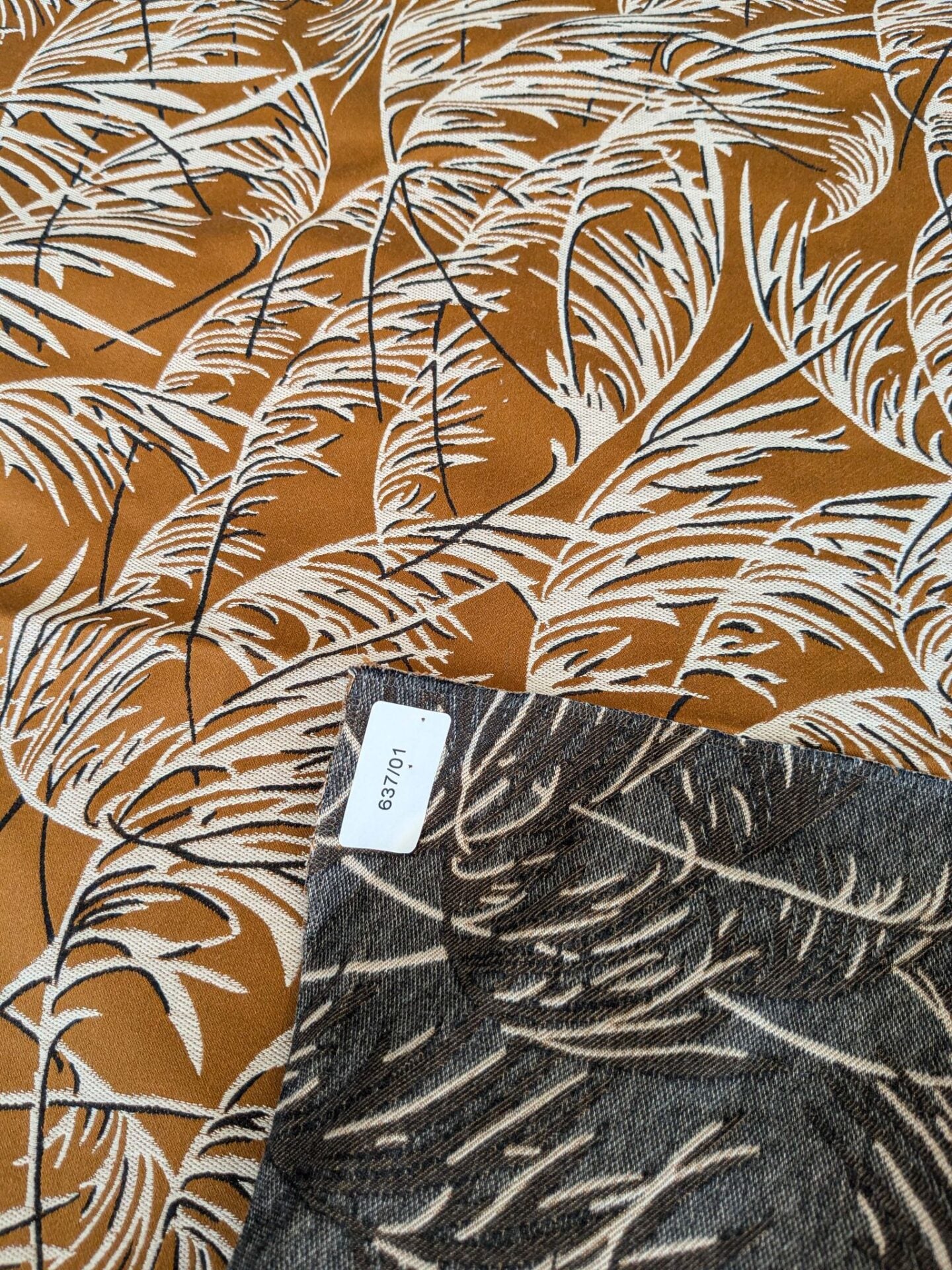 63 EV37 26" x 25" Lelievre Paris Graminae Gazelle Brown White Tropical Jacquard Woven