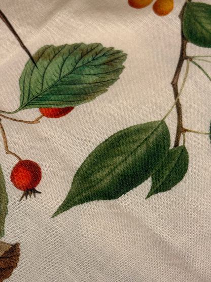 Garnier Thiebaut Piments Doux Caliente Spices and Red Peppers Green Gold Tablecloth 61"x61", Cotton-Linen Blend