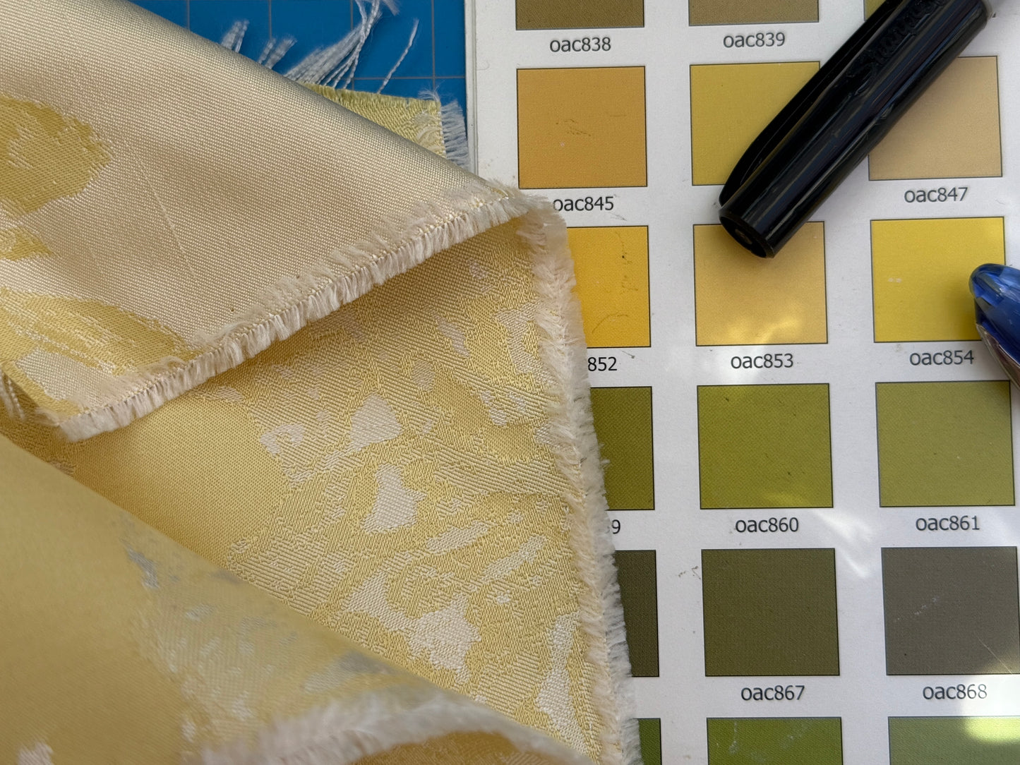 Beacon Hill 1.85Y Bocelli Aria Damask in Lemoncello 100% Silk Sparkling Yellow Gold White MSRP$200+/YD