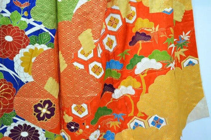 Stunning New Un-Finished Silk Wedding Furisode Embroidered Chrysanthemum