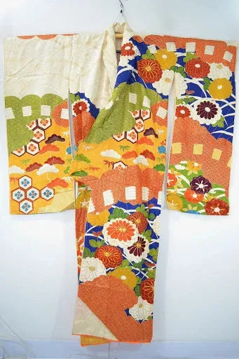 Stunning New Un-Finished Silk Wedding Furisode Embroidered Chrysanthemum