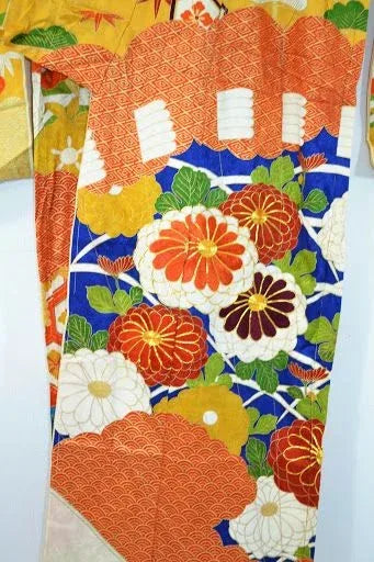 Stunning New Un-Finished Silk Wedding Furisode Embroidered Chrysanthemum