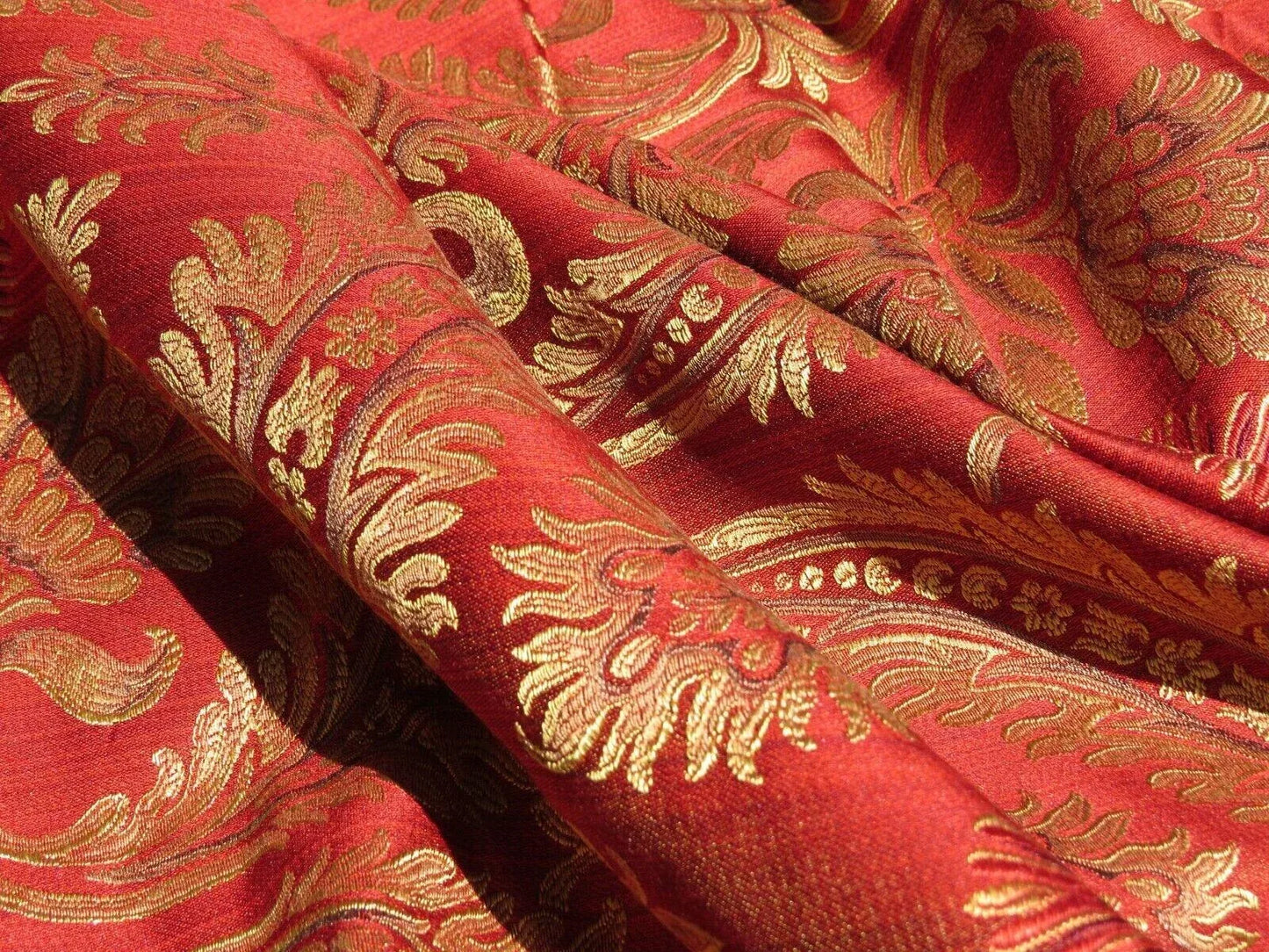 3y Coraggio Silk Heavy Lampas Artichoke Renaissance Crimson Red Gold B17-19