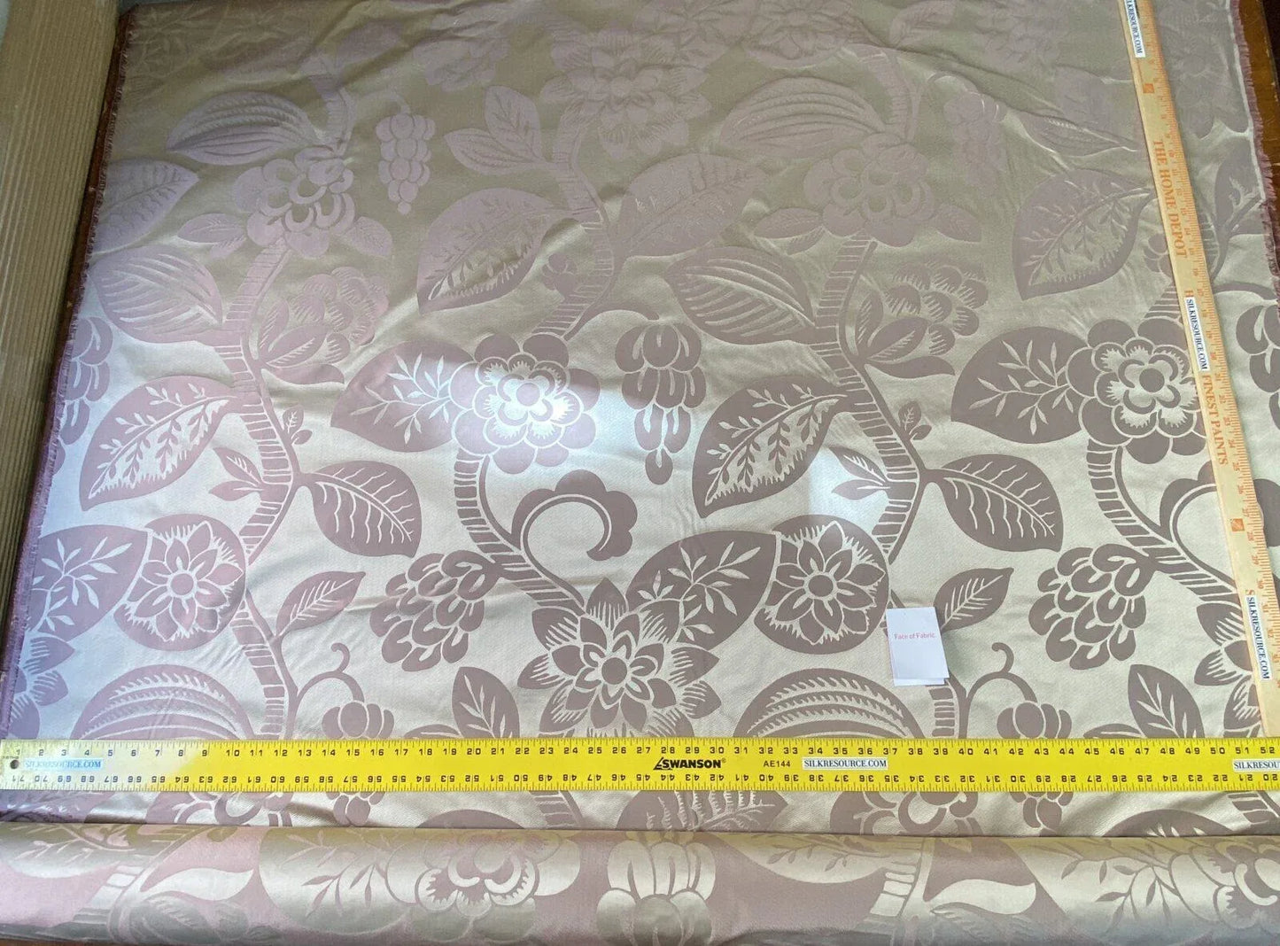 Old World Weavers 100% Silk Damask Carlsten Lilac MSRP USD 278/Y