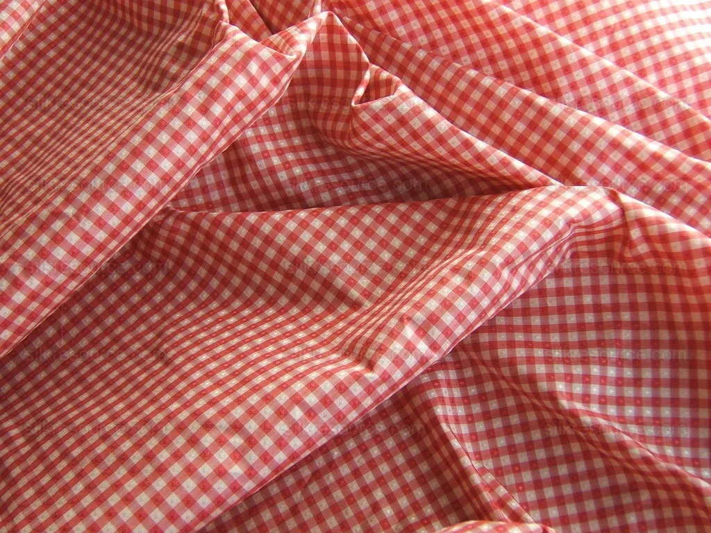 Scalamandre "dorine" 100%silk Red And White Minicheck Gingham