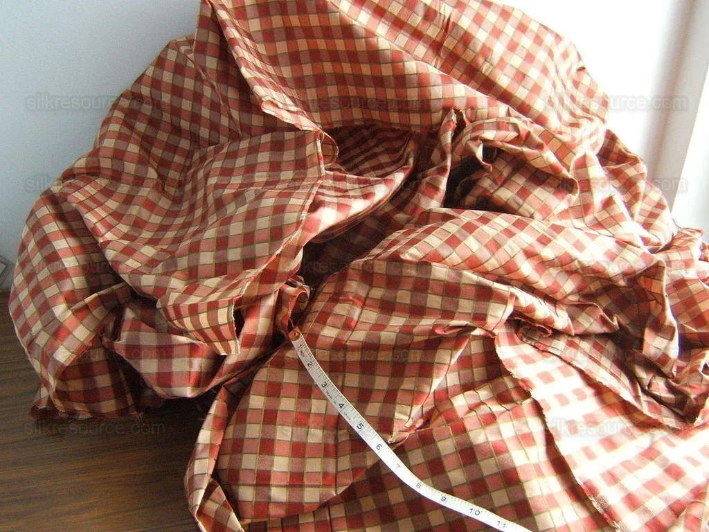 Kravet 100% Silk "intrigue" Raspberry And Gold