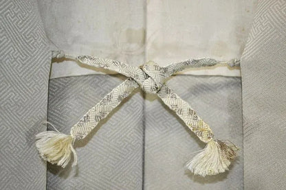 High Quality Japanese Silk Haori Jacket Subtle cream grey Classic Zigzag
