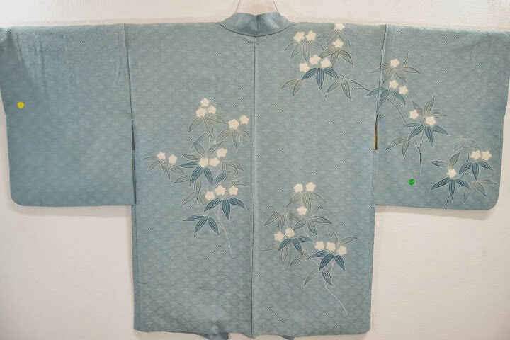 Vintage 100% Silk Haori Jacket Kimono Shibori Kikkyou Flower Pale Blue White @X25e