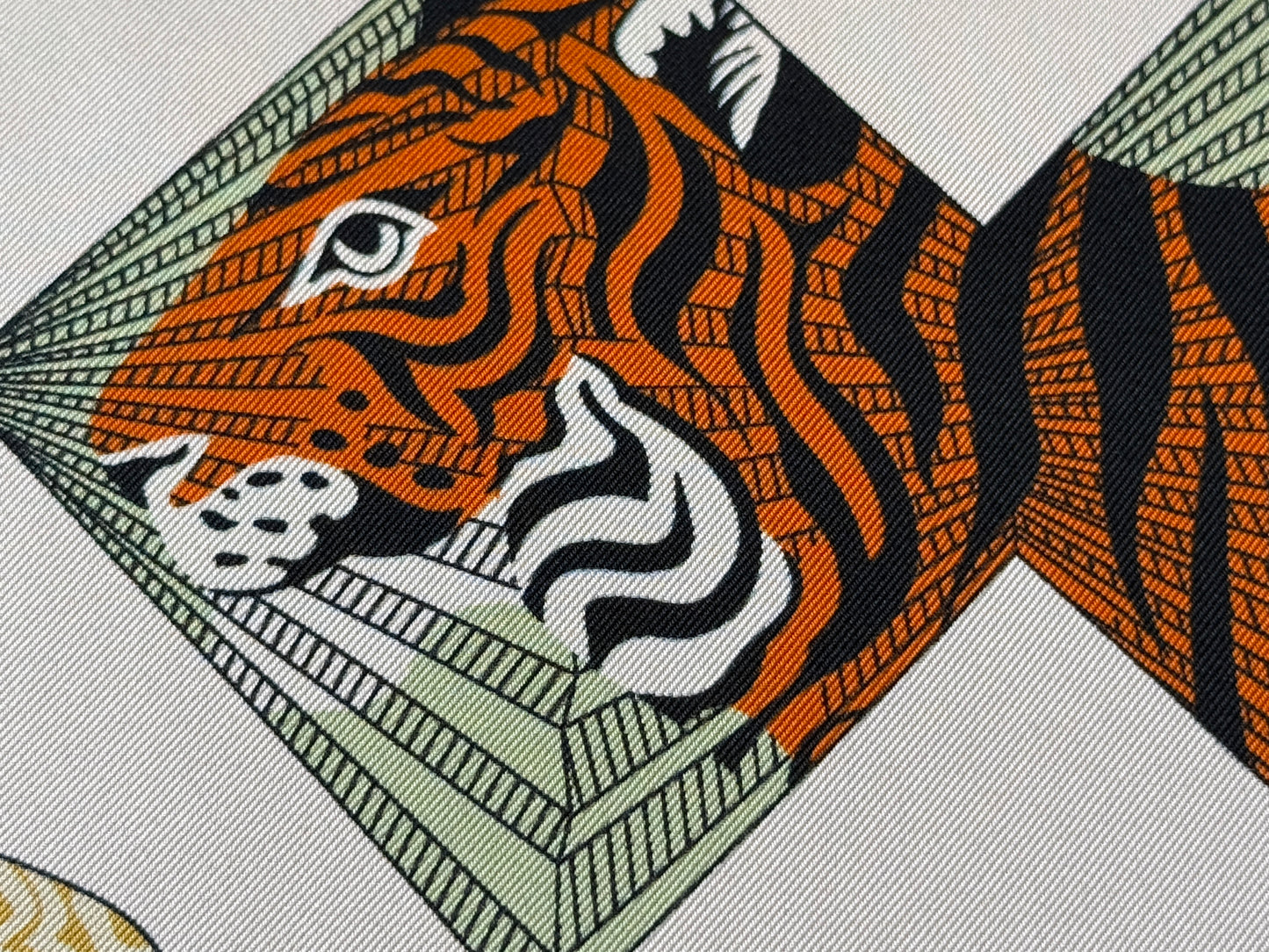 Art Scarf Lattern Festival Animal Kingdom Bird Fish High End 100% Silk Twill Scarf Huge 40”