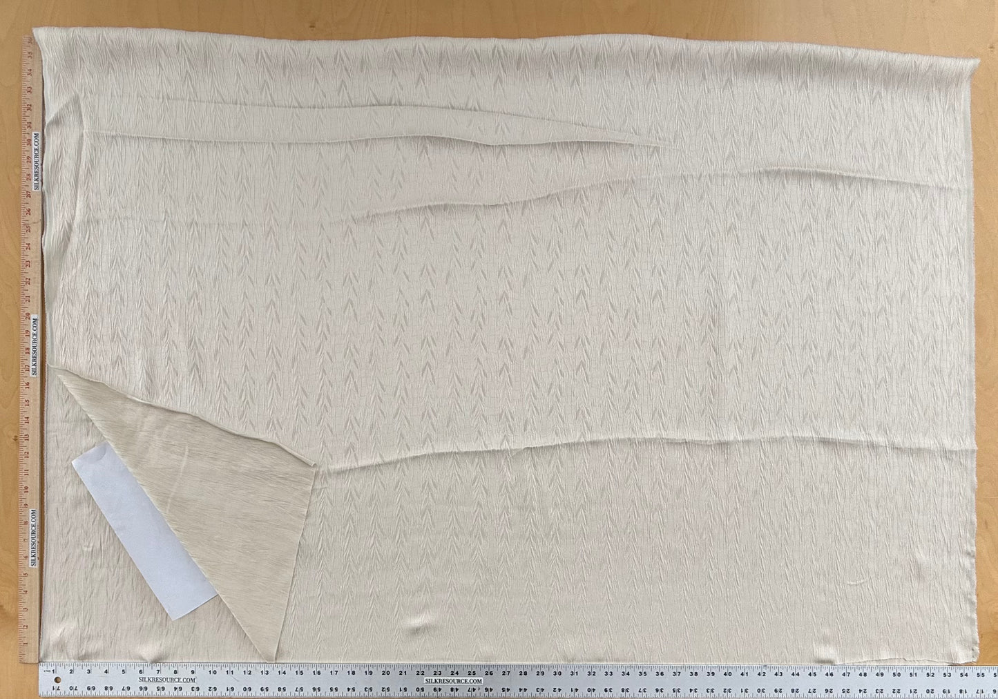 Scalamandre Pirana Ricci Silk Textured Chevron Willow Foliage Fabric in Cream White - By The Yard - MSRP USD298/y