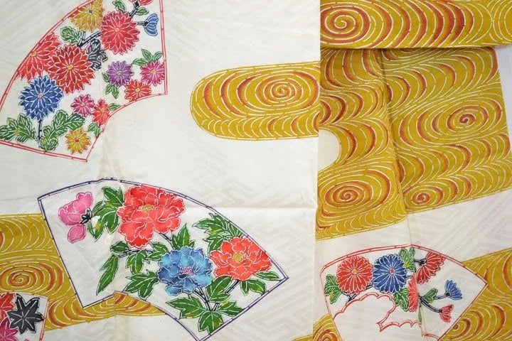 Silk Wedding TSUKESAGE Peony Chrysanthemum Maple Folding Fan Ripple