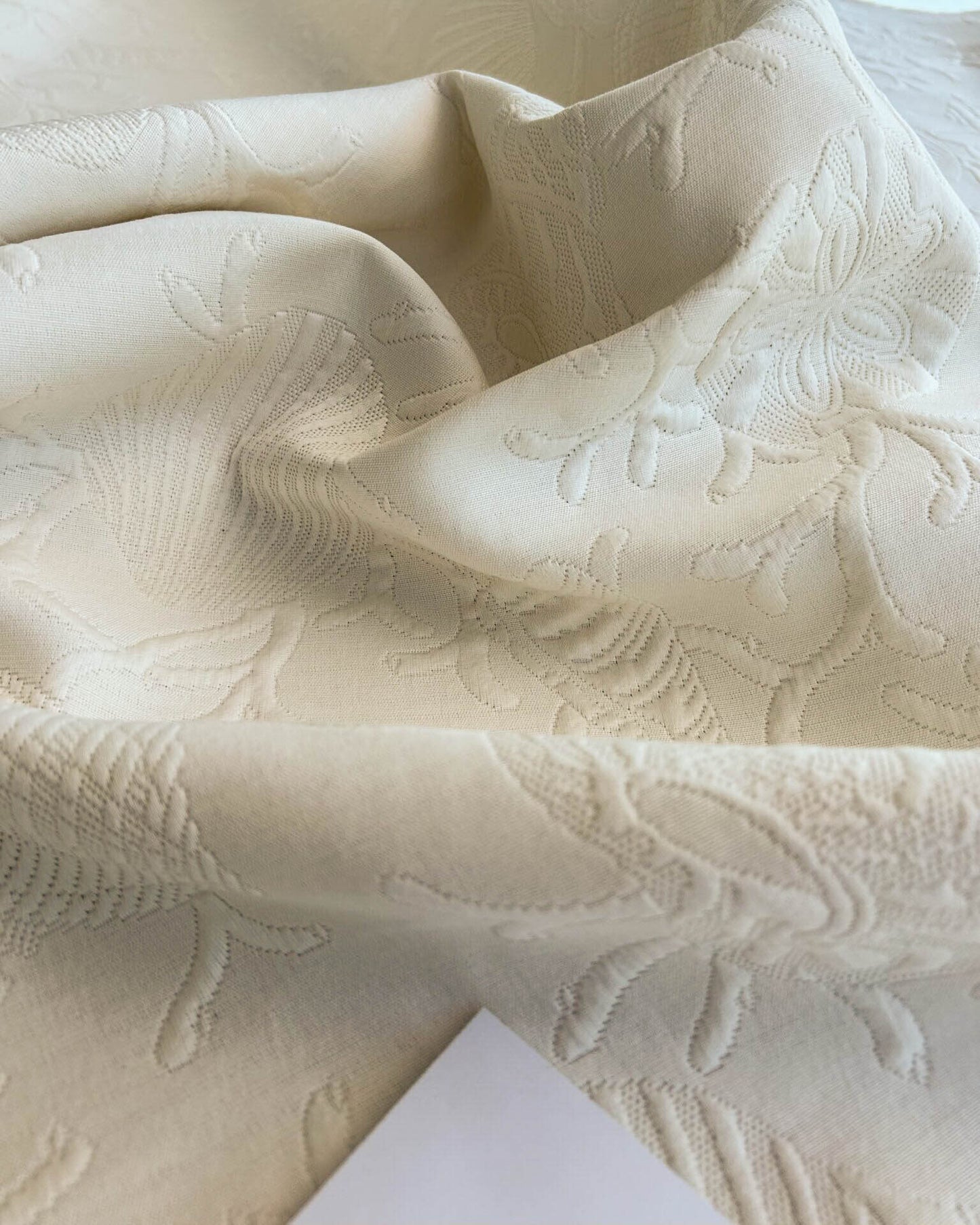 Clarence House Conchiglia Matalesse Pure White Ivory 100% Cotton Nautical Seashell Coral Reef Ocean Life