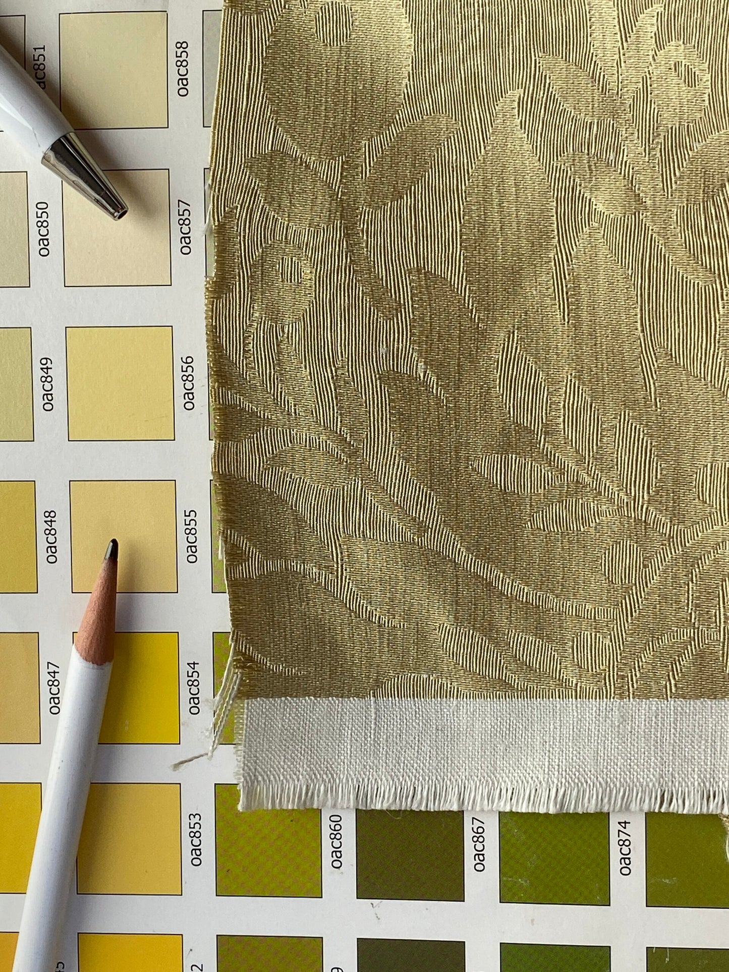 Scalamandre San Leucio Beige Gold Old World Weavers Silk Linen Renaissance Silk Damask MSRP USD 546/Y