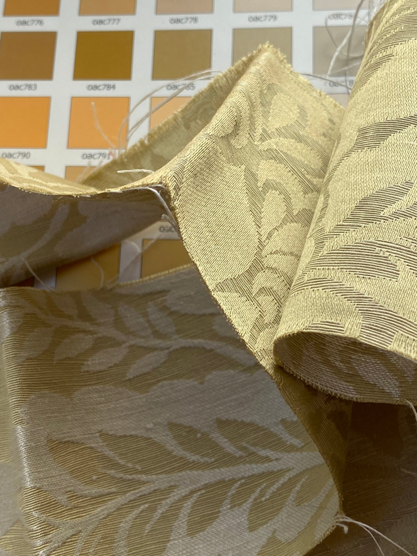 Scalamandre San Leucio Beige Gold Old World Weavers Silk Linen Renaissance Silk Damask MSRP USD 546/Y