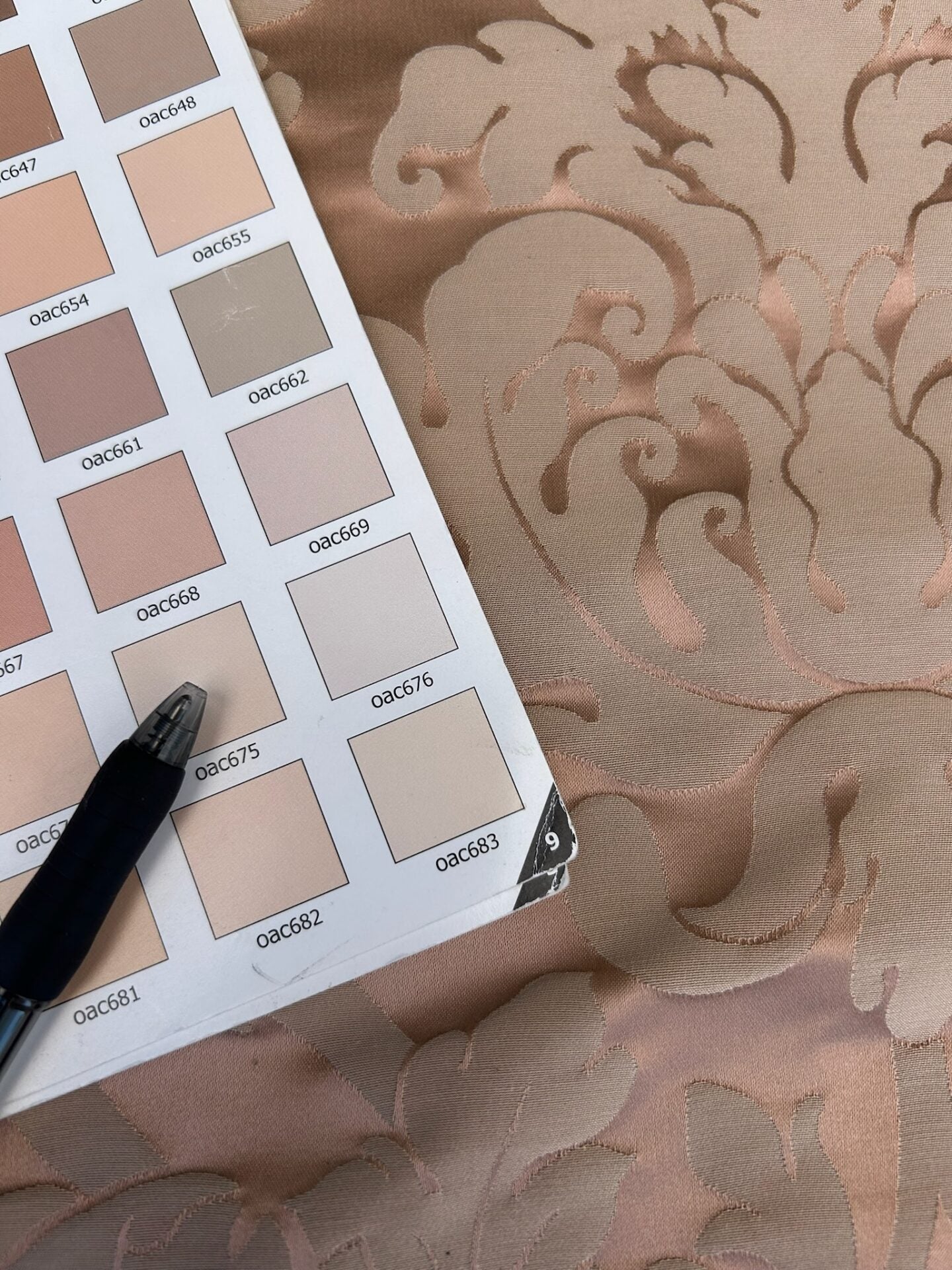 By yard Republica Silk Cotton Damask Renaissance Classy Pink Coral MSRP USD 500+/yard