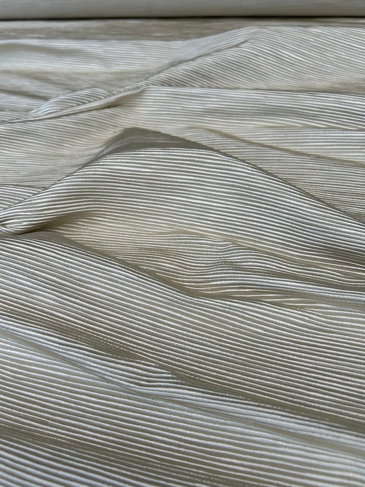 By yard Tapestry Silk Ottoman Wide Ribbed Silver Grey MSRP USD 600+/Yard