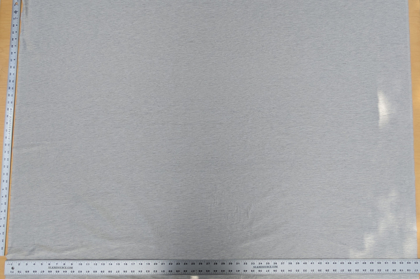 Scalamandre Diffusion Taffeta Platinum Silver Grey Iridescent Silk Taffeta Texture MSRP USD294/y