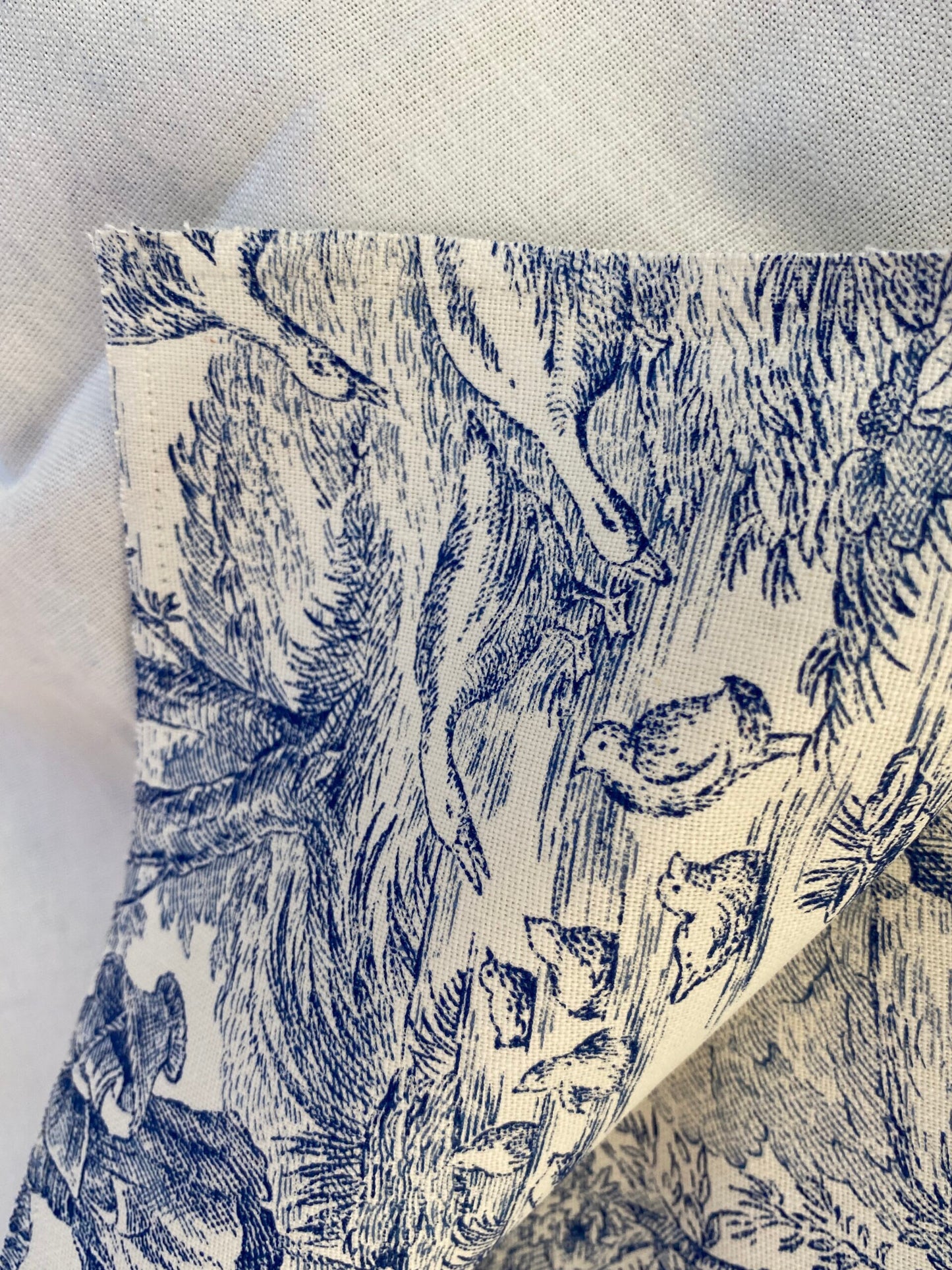 23 Berkbox70 Scalamandre Toile De Jouy Pattern Fabric Blue White Cotton Square