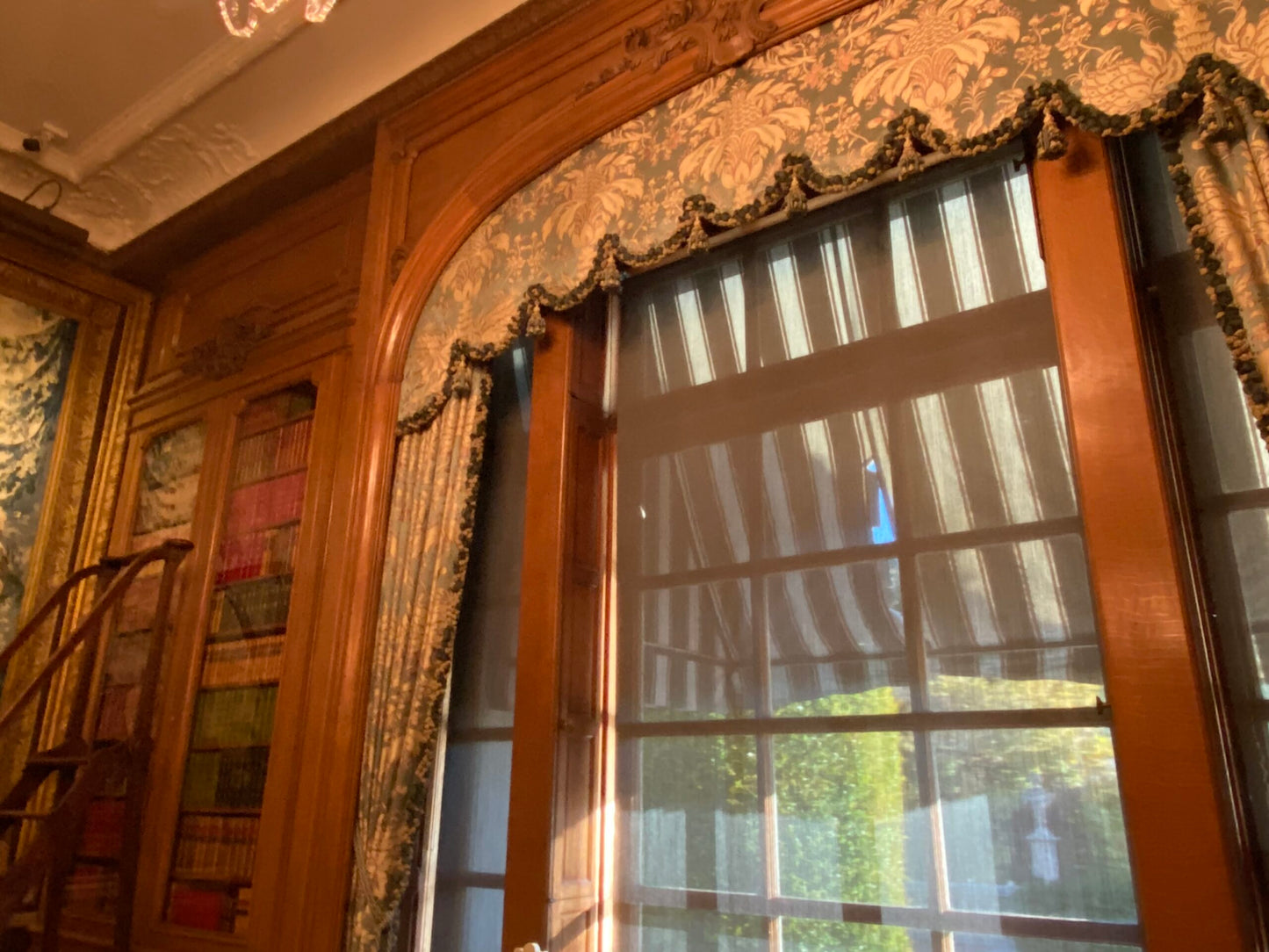 By Yard Scalamandre "NATCHEZ" Silk Lampas in Ripe Peach and Cream Salmon Pink &amp; Off White Silver PineappleWhite 18th C MSRP$1200+/Y