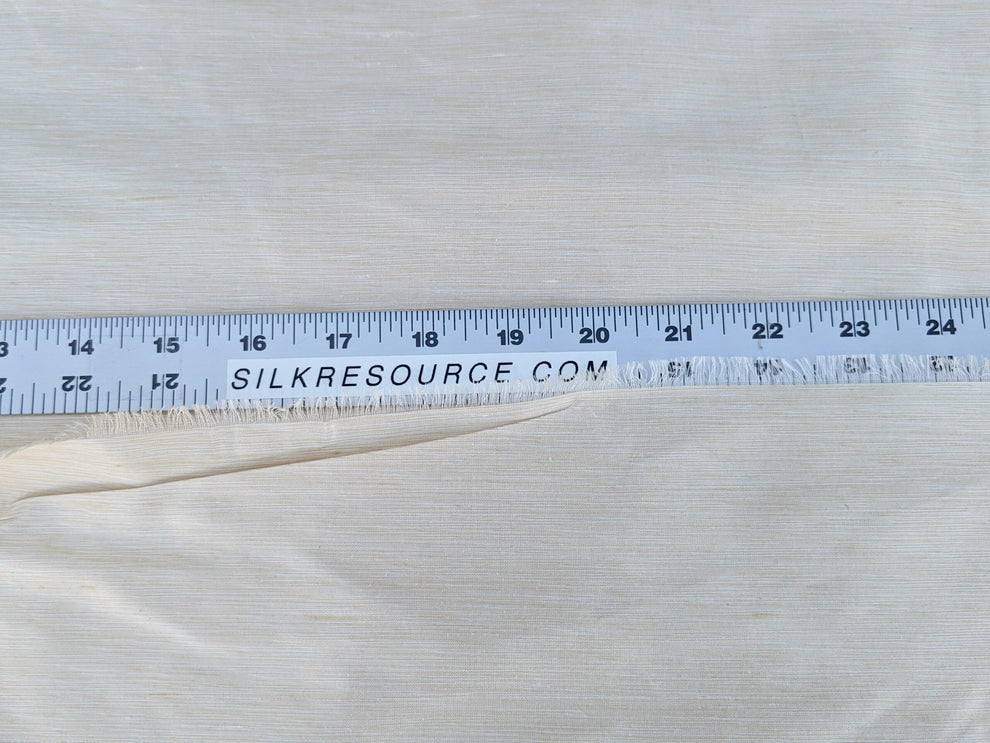 Scalamandre Hinson  Diffusion Taffeta Cream Iridescent Silk Taffeta Texture MSRP USD294/y